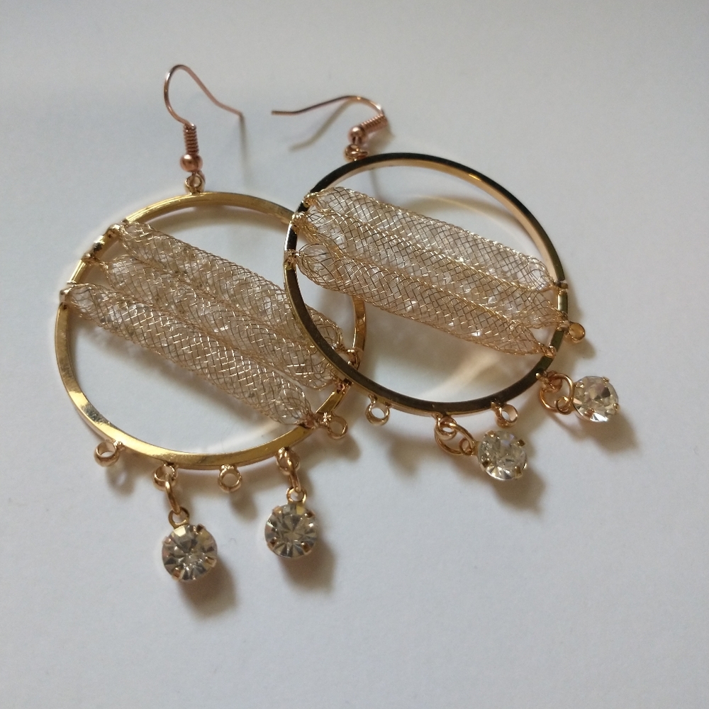 💥5/$25 circle earrings with hook connection